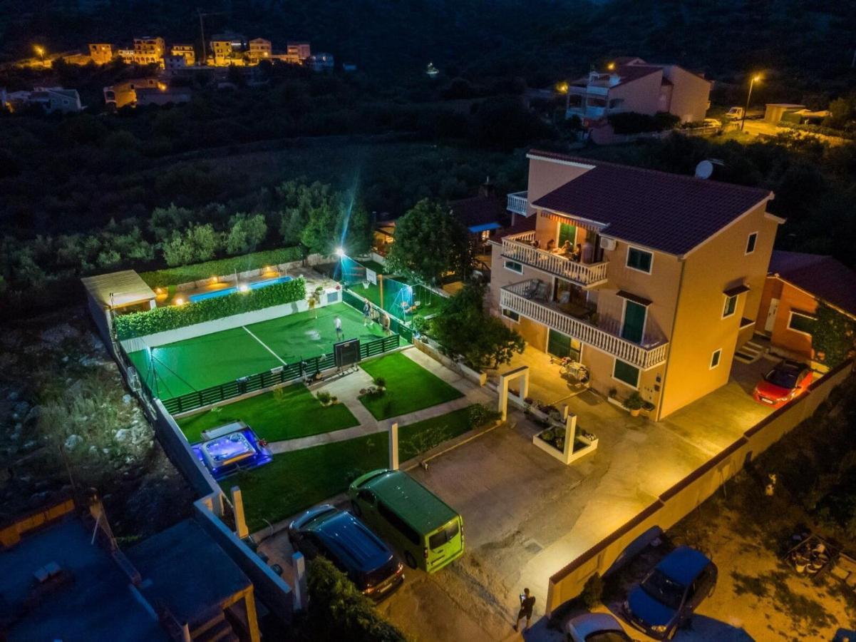 Apartments Mirko Seget Vranjica Extérieur photo