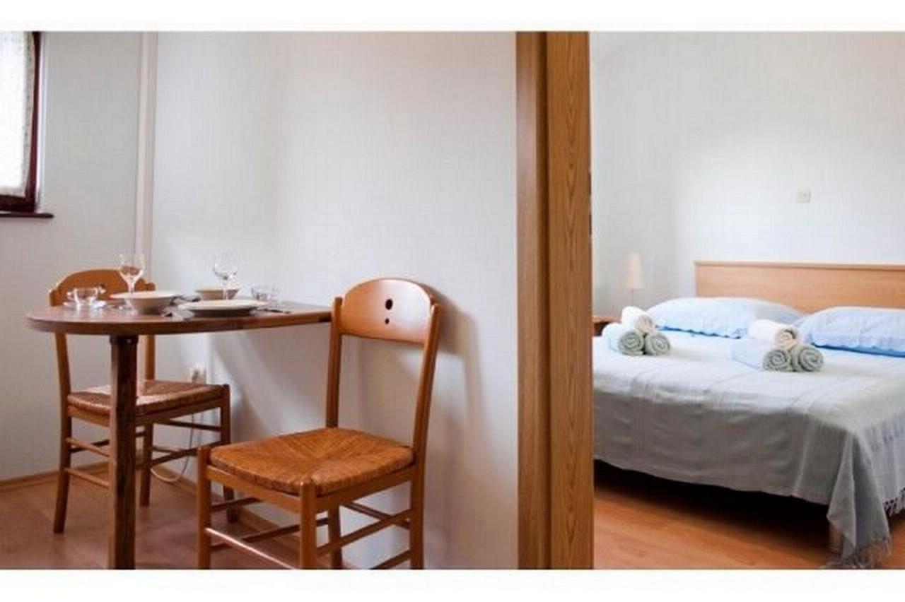 Apartments Mirko Seget Vranjica Extérieur photo