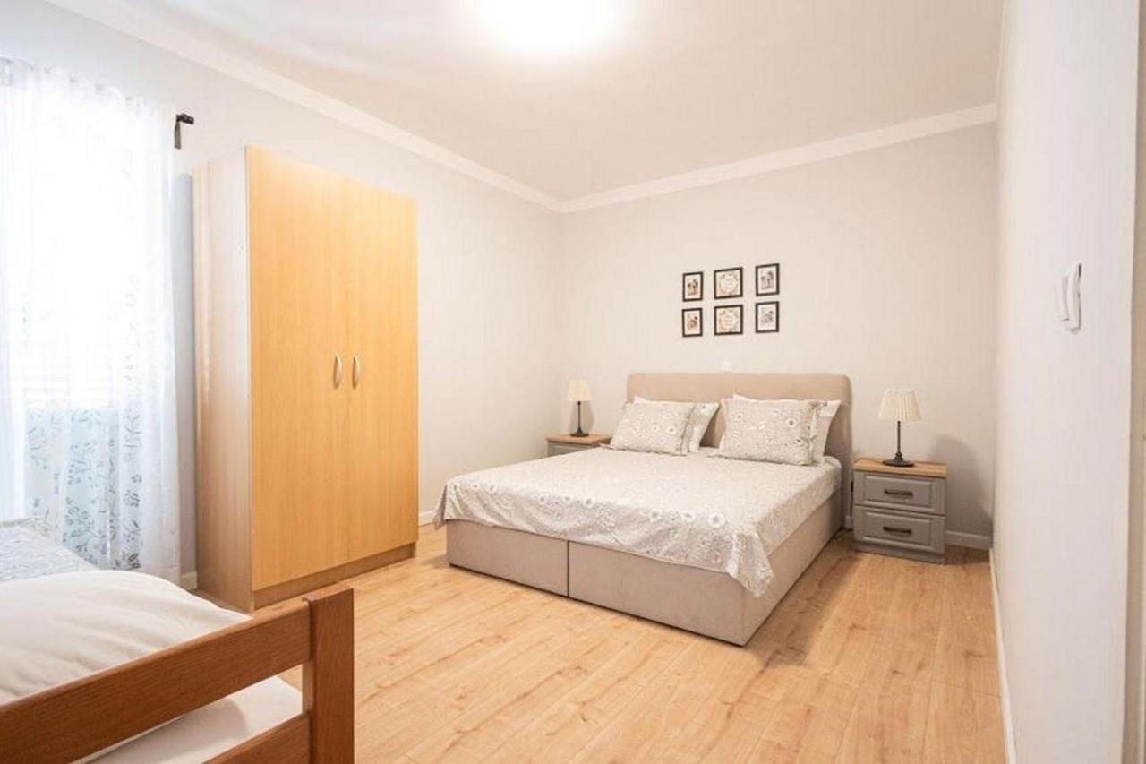 Apartments Mirko Seget Vranjica Extérieur photo