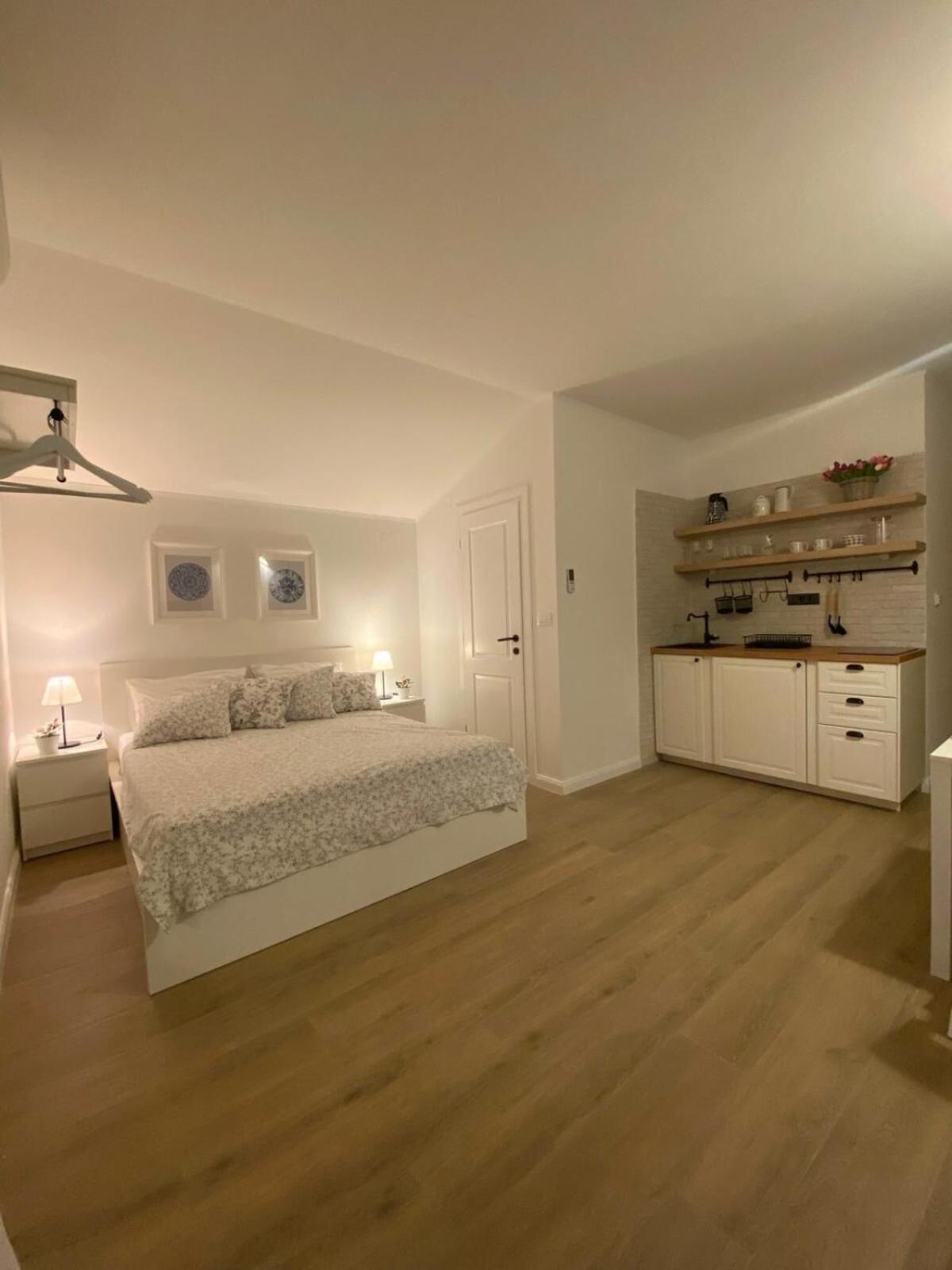 Apartments Mirko Seget Vranjica Extérieur photo